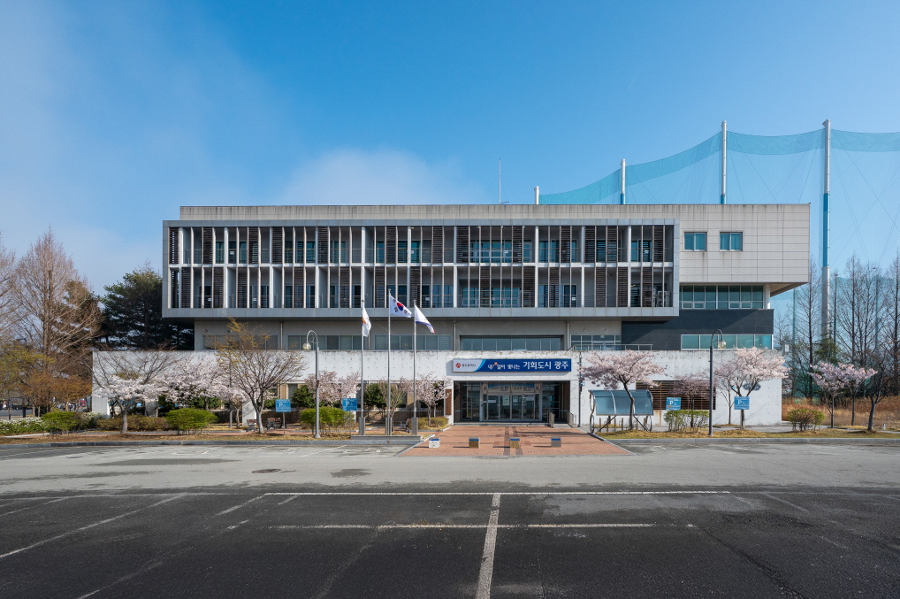 교육관 전경사진 첨부파일 : [꾸미기]518교육관 전경.jpg