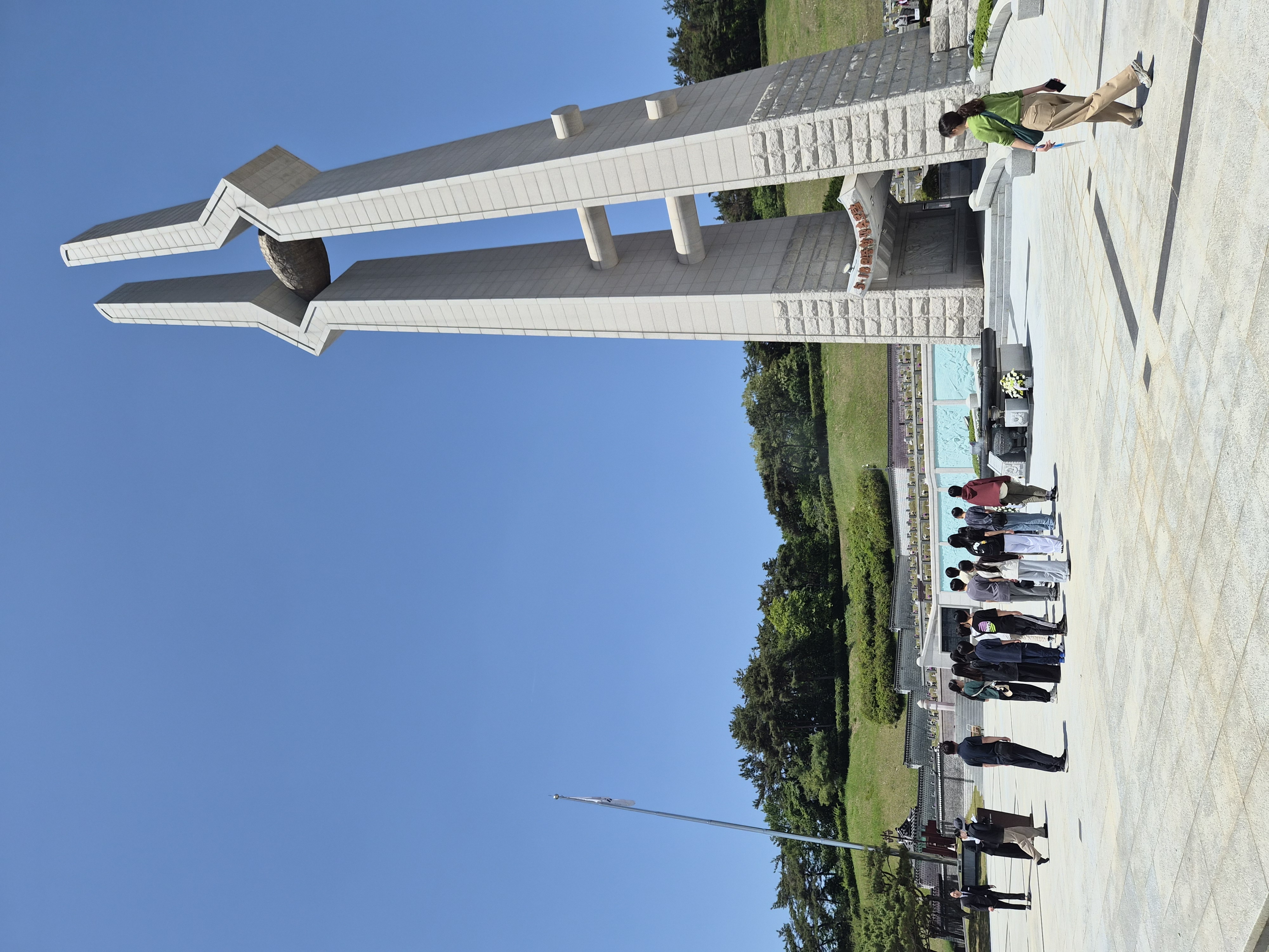 경남 화제초등학교 5·18역사 체험 프로그램 첨부파일 : 국립묘지.jpg